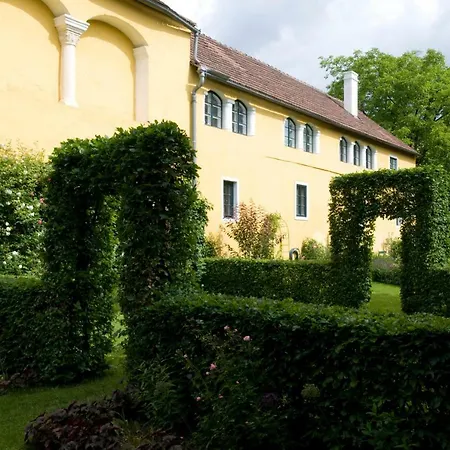 Bed & Breakfast Marienschloessl *